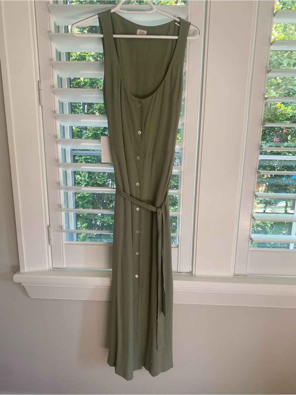 Wilfred Olive Green Sleeveless Button-Front Maxi Dress